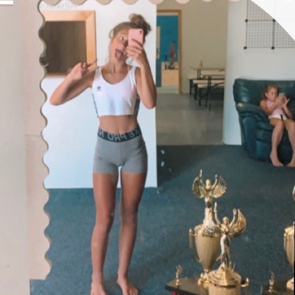 Meet your Posher, Eva - Picture 4 of 11